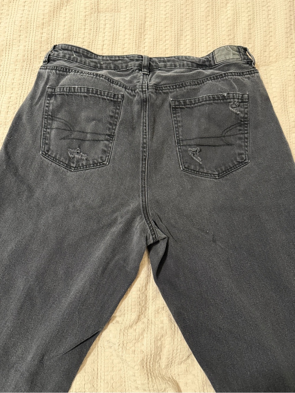 American Eagle Outfitters Women's Charcoal Mom Straight Jeans